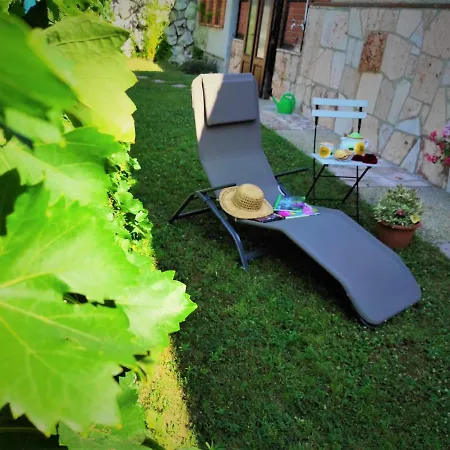 Apartment Kerti Lak Mor